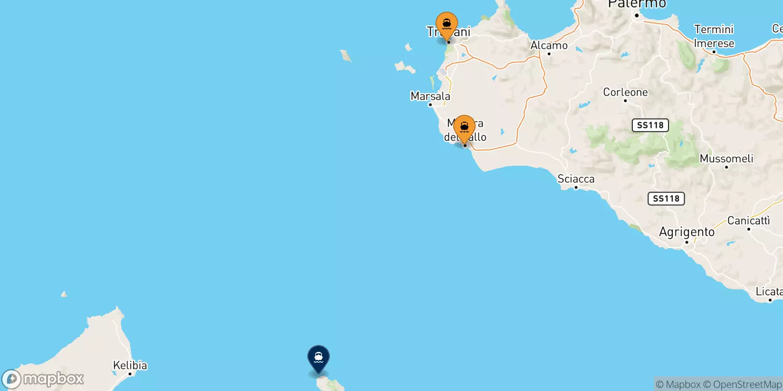 Ferry de la Sicile pour l'Île De Pantelleria